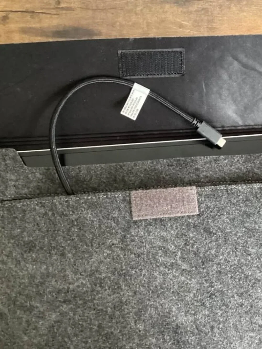 HP E14 G4 14” Diagonal FHD Portable Monitor - Mint Condition